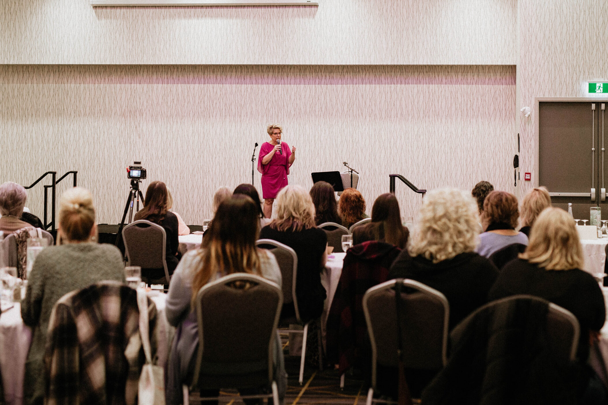 Transformational Medium Bonnie Wirth Keynote Speaker women's wellness event