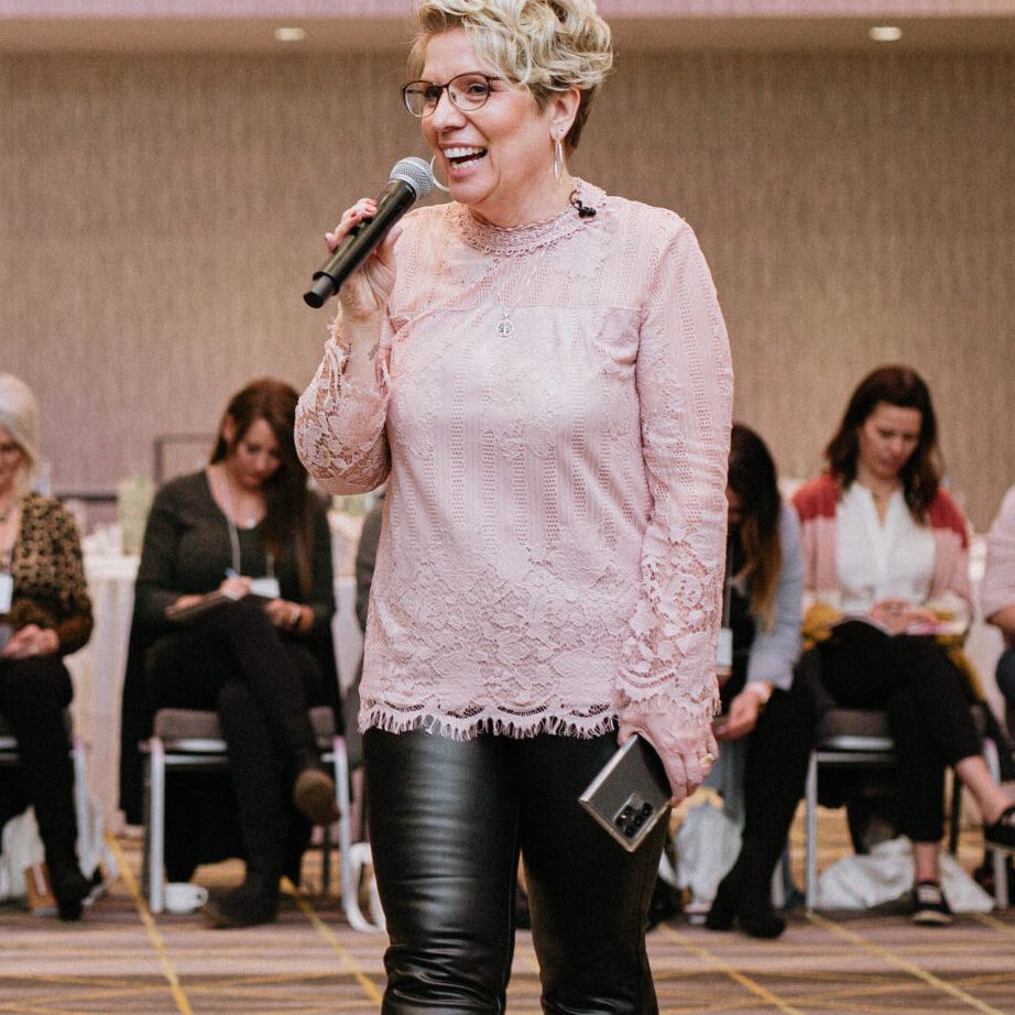 Bonnie Wirth speaking to conscious leaders Aligned Coach Speak™